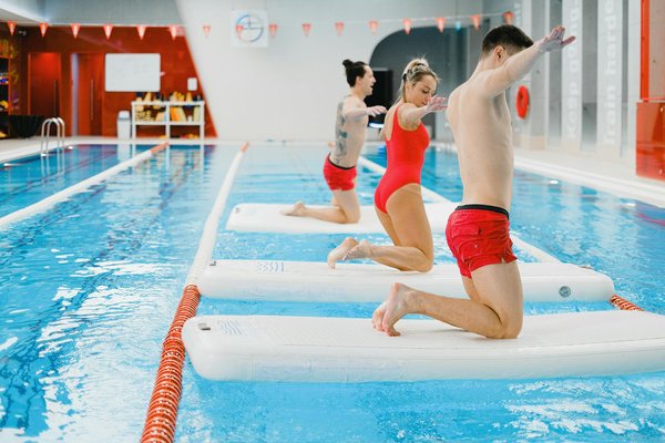 Can Regular Participation in Water Aerobics Improve Joint Health in Older Adults?